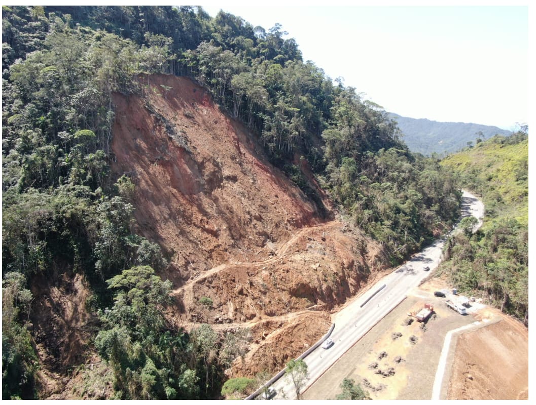 CCR RioSP abre nova frente de trabalho e executa melhorias na BR101 em Ubatuba CCR RioSP abre nova frente de trabalho e executa melhorias na BR101 em Ubatuba