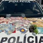 Polícia Militar prende casal com drogas e dinheiro proveniente do tráfico em Ubatuba