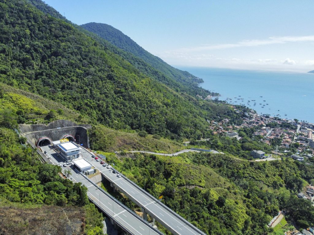 Tarcísio inaugura Contorno Sul da Tamoios que liga Caraguatatuba a São Sebastião