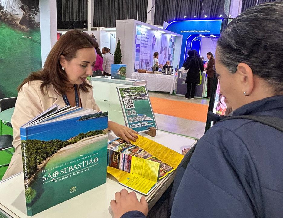 Prefeitura de São Sebastião promove atrativos turísticos e experiência 3D no 8º Conexidades em Holambra
