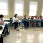 Ex-alunos da Escola Cívico de Ilhabela conquistam intercâmbio internacional pelo programa “Prontos pro Mundo”