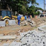 Prefeitura de Ilhabela segue na transformação de área degradada em novo espaço de lazer da Barra Velha