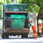 Ilhabela mantém ajustes na coleta de lixo durante a temporada
