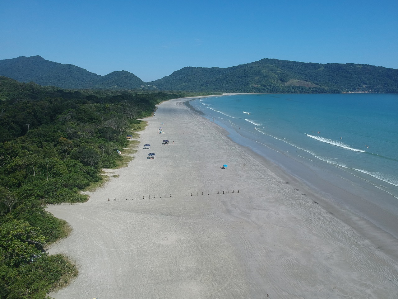 Praia da Fazenda, em Ubatuba, está na lista das 7 melhores praias do Brasil