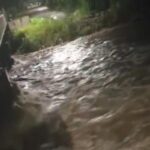 Chuva afeta 400 residências, 3 escolas e tira 30 famílias de casa em Ubatuba