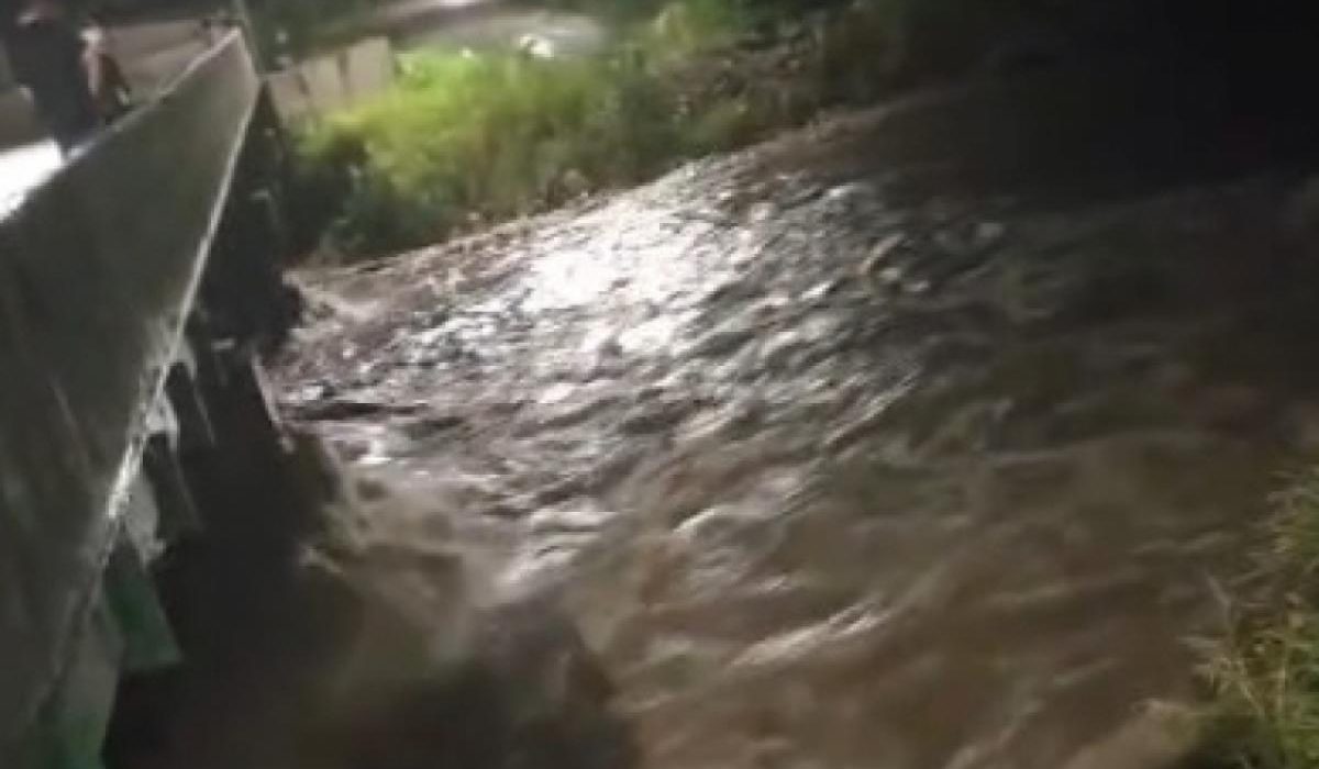 974da6c9181406d47e17bfc367992819