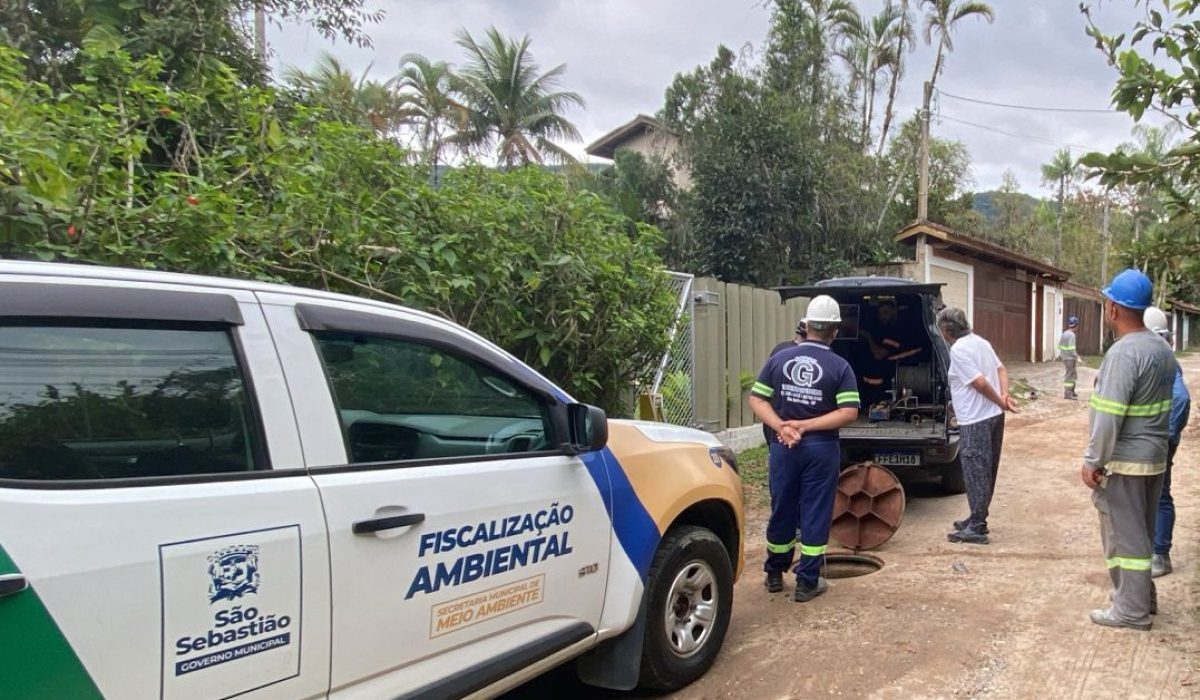 Ação integrada identifica lançamento irregular de esgoto em drenagem no bairro Barra do Sahy1