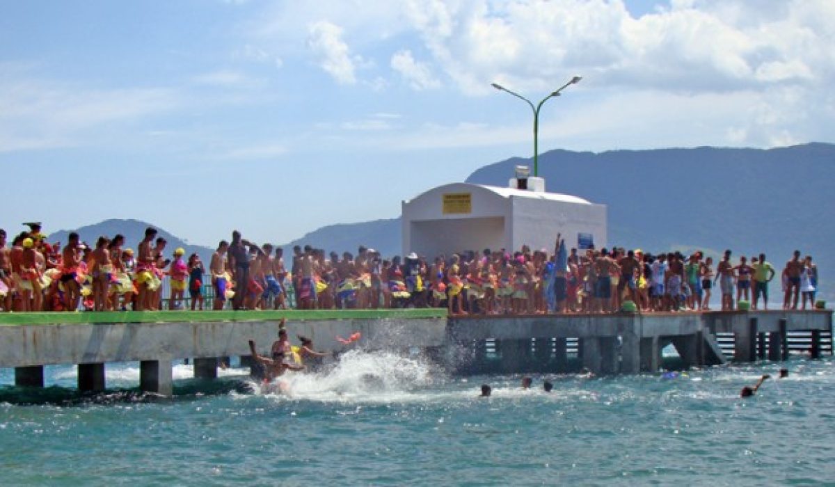 CARNAVAL ILHABELA - BANHO DA DOROTEIA