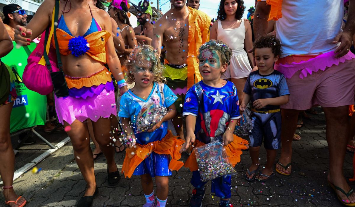 CarnaIlha em Dobro 2026 terá matinês e desfile de fantasia para crianças neste fim de semana (4)