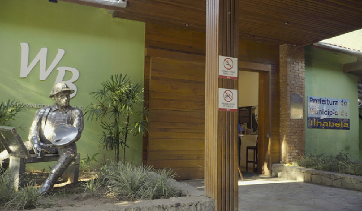 Centro Cultural da Vila recebe exposições artísticas que exaltam a natureza de Ilhabela