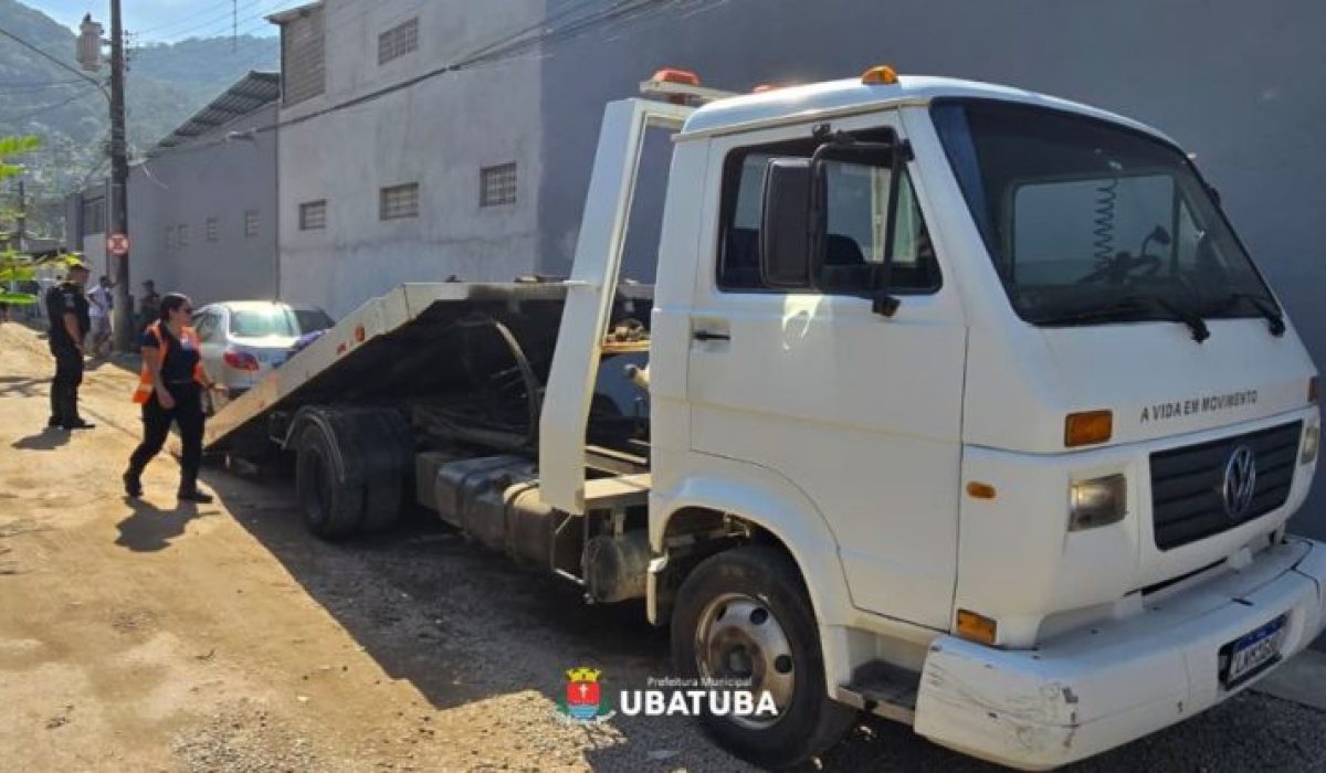 Diretoria de Trânsito e Fazenda realizam operação no Perequê Mirim