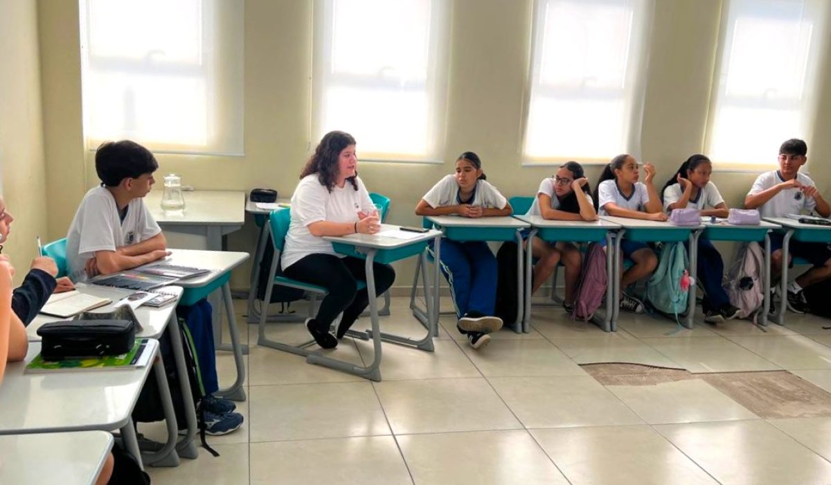 Ex-alunos da Escola Cívico de Ilhabela conquistam intercâmbio internacional pelo programa “Prontos pro Mundo”