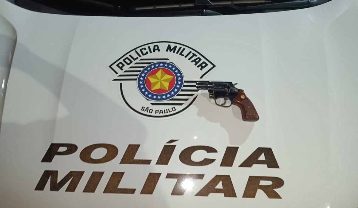 Homem é preso por ameaça e posse ilegal de arma após caso de violência doméstica em Ilhabela1