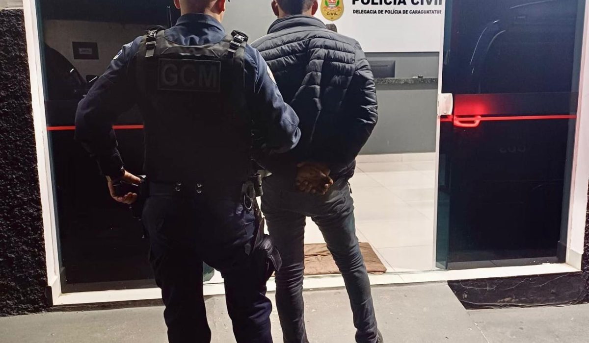 Homem é preso por descumprir medida protetiva no bairro Praia das Palmeiras, em Caraguatatuba