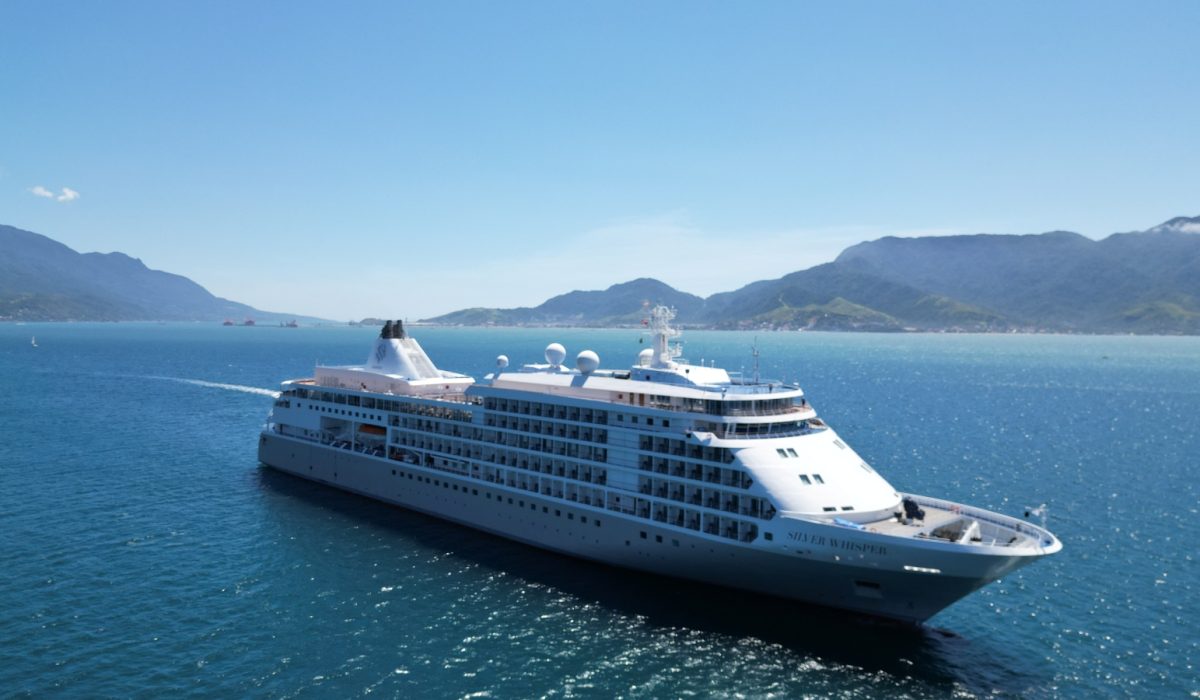 Ilhabela recebe cerca de 11 mil turistas de navios de cruzeiros durante a semana do Carnaval