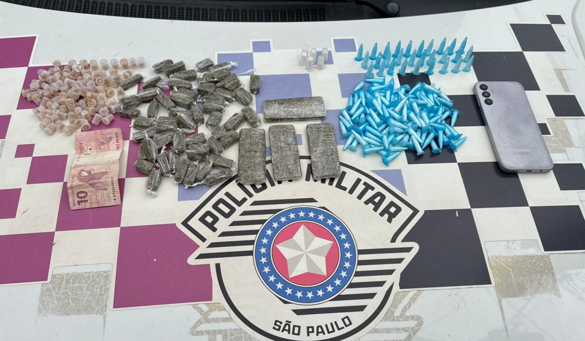 Jovem é preso mais de 350 porções de drogas na Costa Sul de São Sebastião