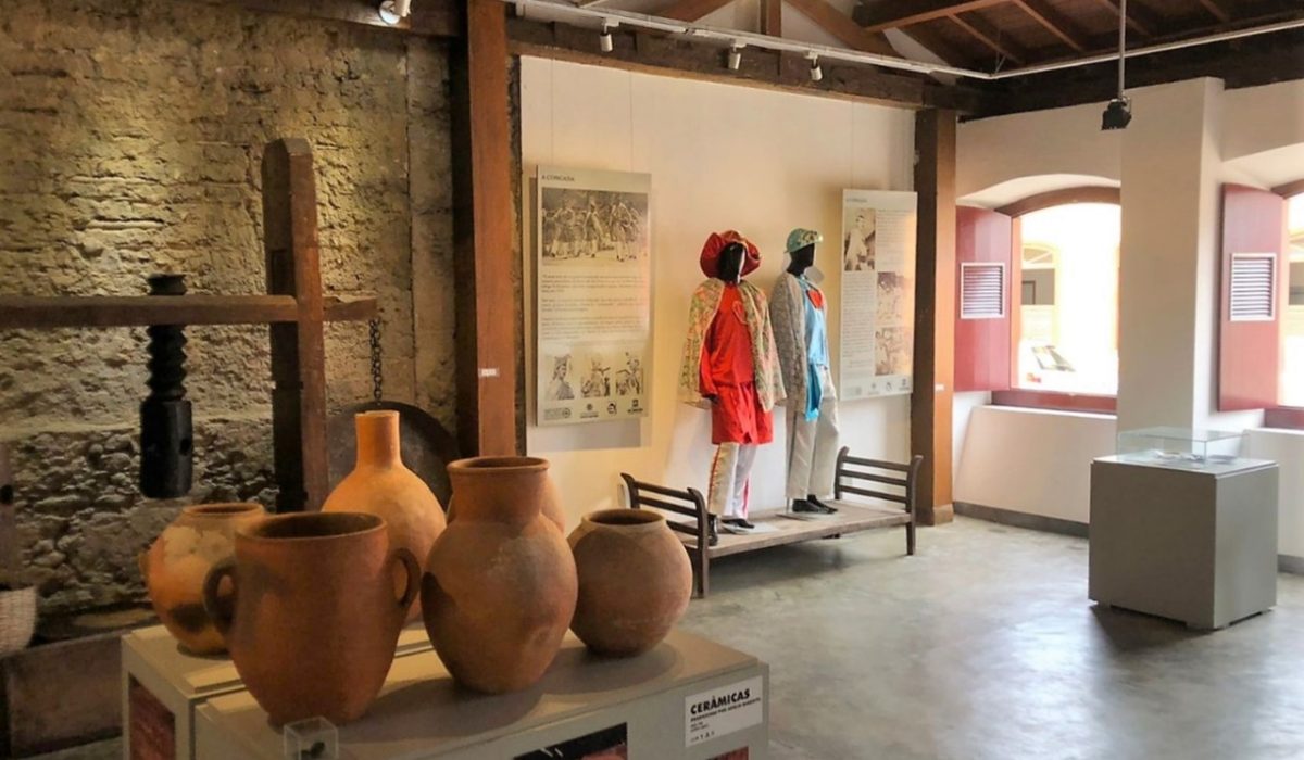 Museu do Bairro São Francisco enaltece a cultura reunindo memórias e saberes caiçaras