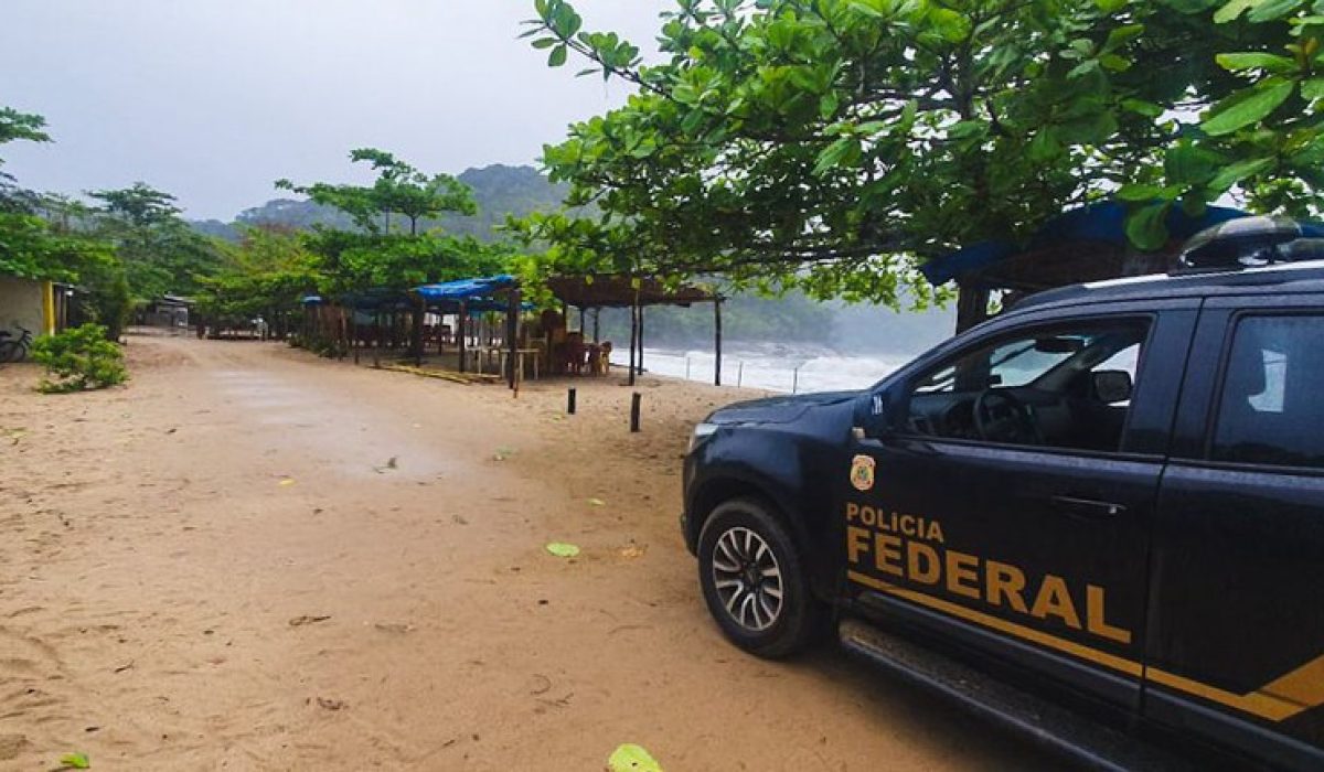 PF combate crimes ambientais em Ubatuba