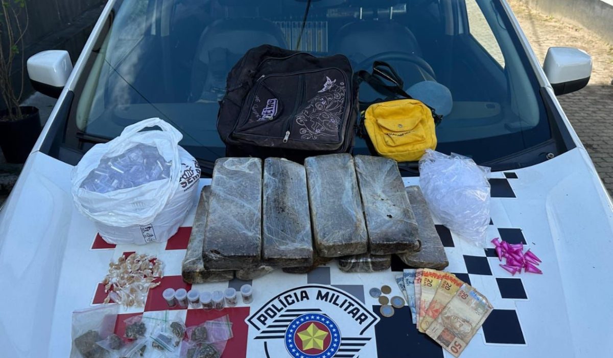 PM desmantela ponto de tráfico em Ubatuba