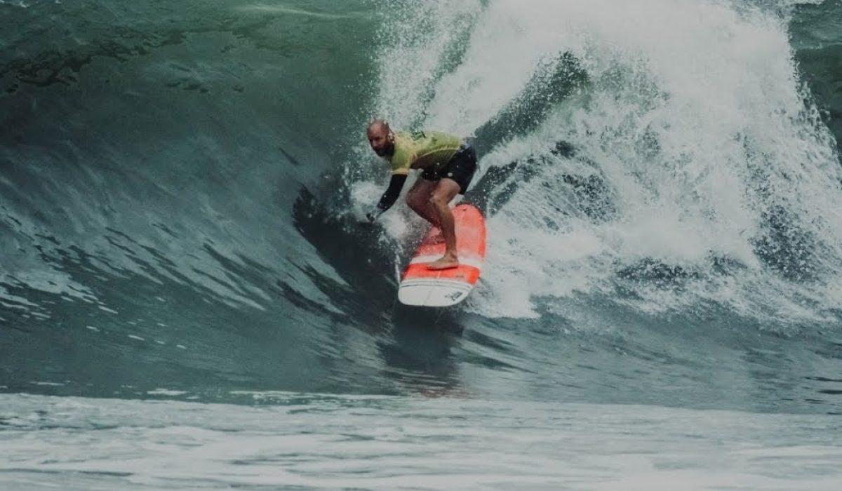 Paúba Super Tubos promete show de surfe em São Sebastião