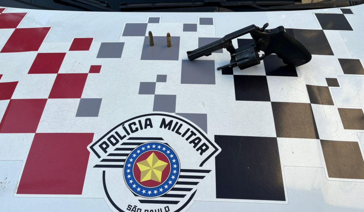 Polícia Militar prende dois homens por roubo e porte ilegal de arma de fogo em Ubatuba