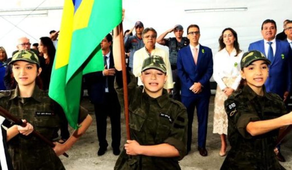 Prefeito de Caraguatatuba anuncia pagamento da progressão funcional a partir de 2026