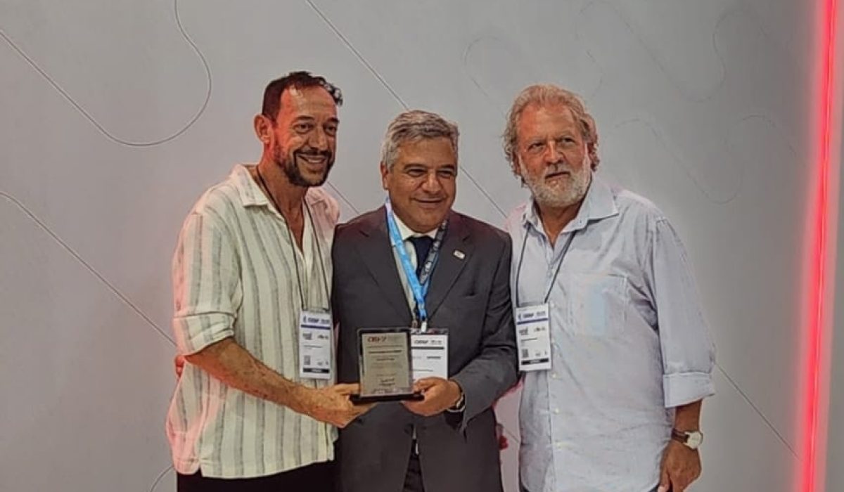 Prefeito de Ilhabela recebe homenagem no 42º Congresso Internacional de Odontologia de São Paulo (CIOSP)