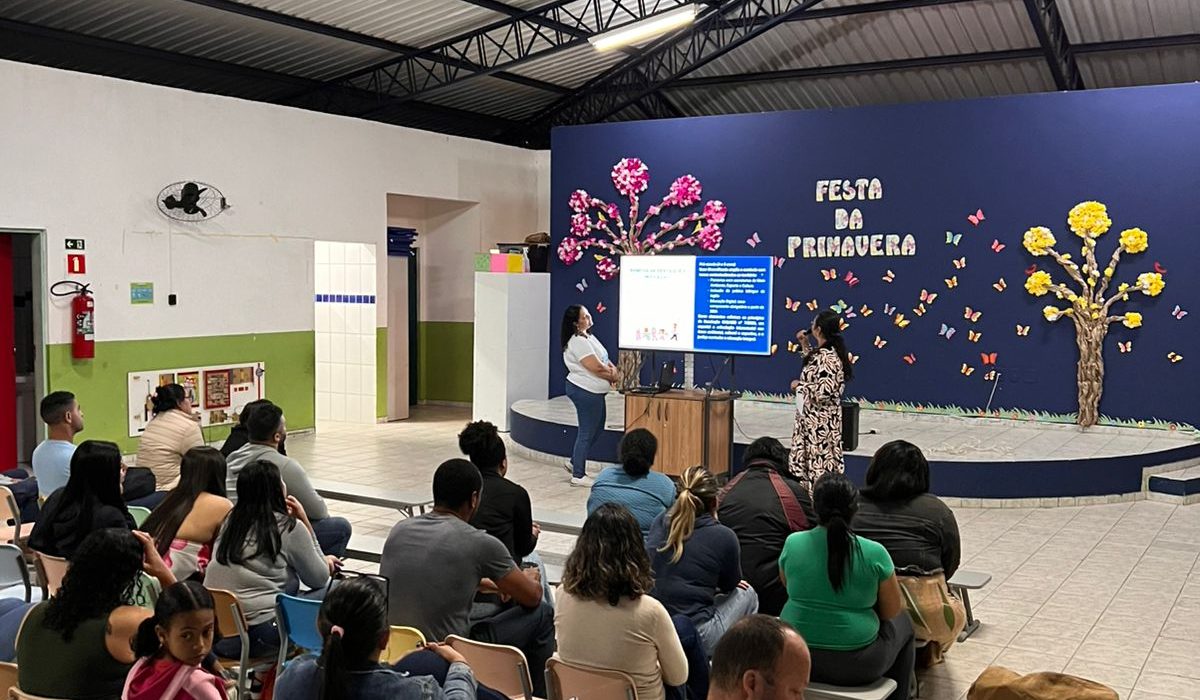 Prefeitura de Ilhabela leva escuta ativa às comunidades escolares para aprimorar ensino em tempo integral