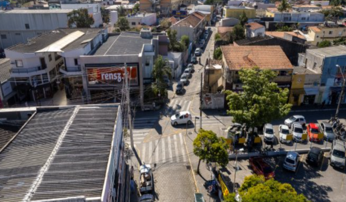Prefeitura de São Sebastião altera mão de direção na Rua Ipiranga neste domingo01