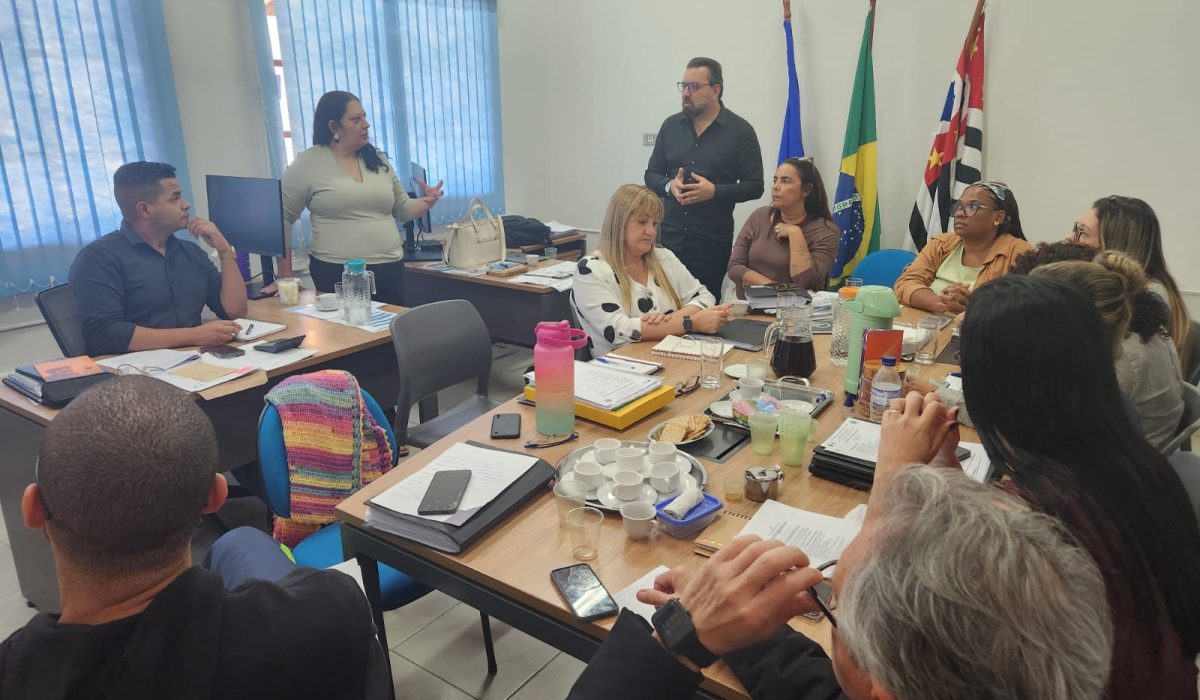 Secretaria de Educação de Ilhabela define metas para reta final do ano letivo (3)