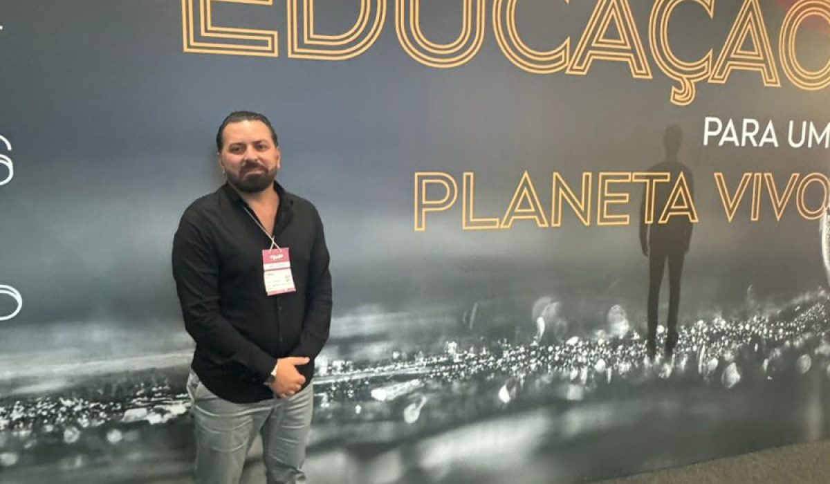 Secretário de Educação de Ilhabela se reúne com ministro Camilo Santana