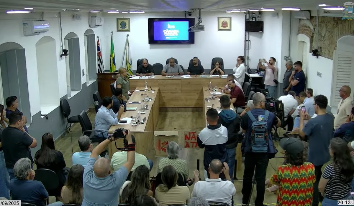 TPA é aprovada em São Sebastião sob protestos e embates entre vereadores1