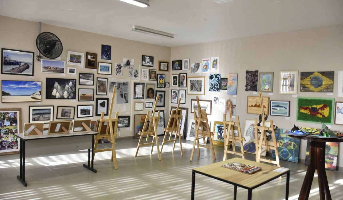 Últimos dias de exposições artísticas em Ilhabela
