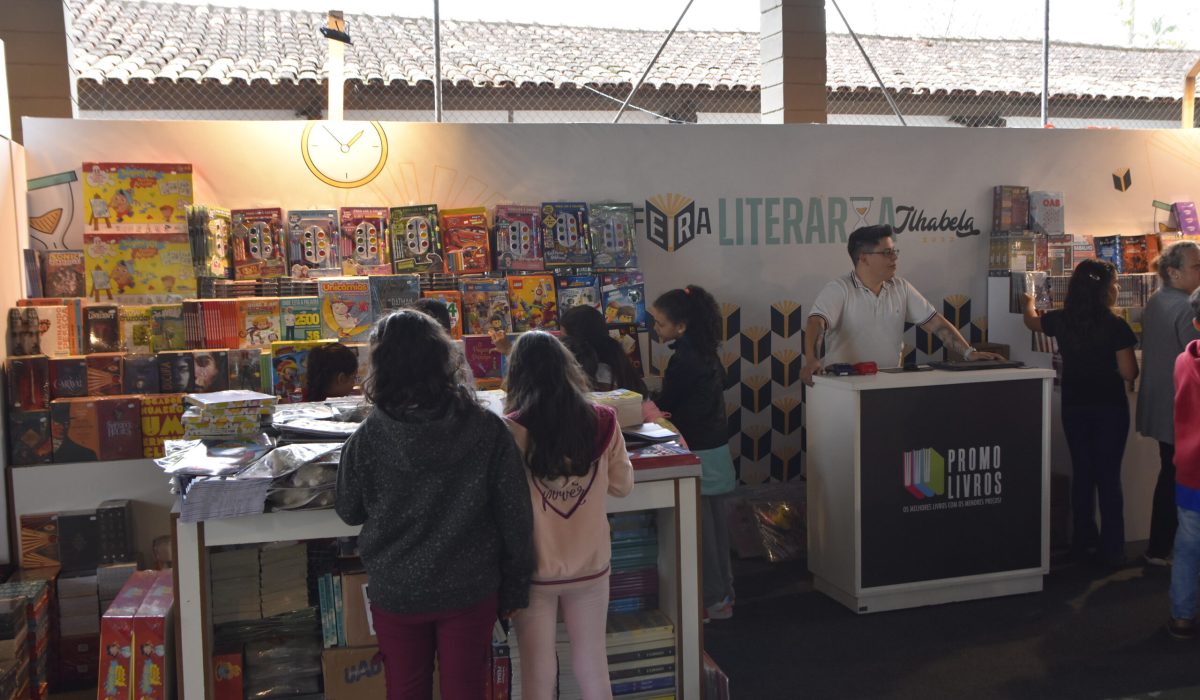 abertura feira literaria -yuri cesar (1)