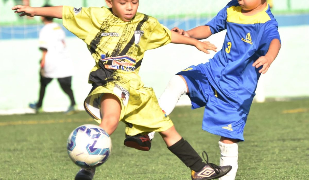fUTEBOL-1536x1500
