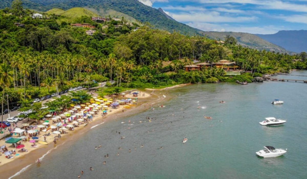 praia-do-sino-ilhabela-e1598622548849